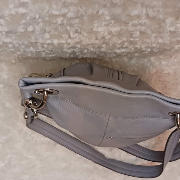 B Makowsky Gray Leather Crossbody Front Pockets Silver Hardware Adjustable Strap - Picture 10 of 15